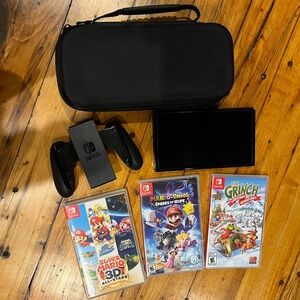 Nintendo OLED Tablet With 3 Games, New Case and Controller Holder